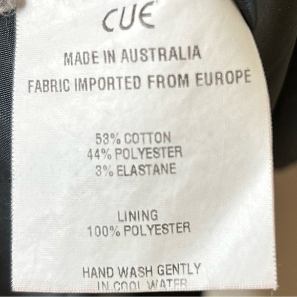 Cue Sleek Twill Knit Peplum Dress V Neck with Zipper Details Black Size 4 - Picture 11 of 12